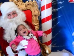 Seorang Pendeta Merusak Natal dengan Mengungkapkan Sinterklas Tidak Nyata, Sehingga Membuat anak- anak Menangis