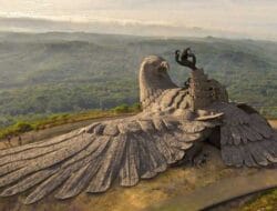 Best Tourist Places In Kerala List