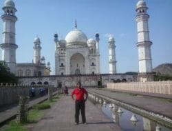 Tourist Places In India Marathi