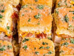 Tasty Cooking Chicken Bacon Ranch Sliders